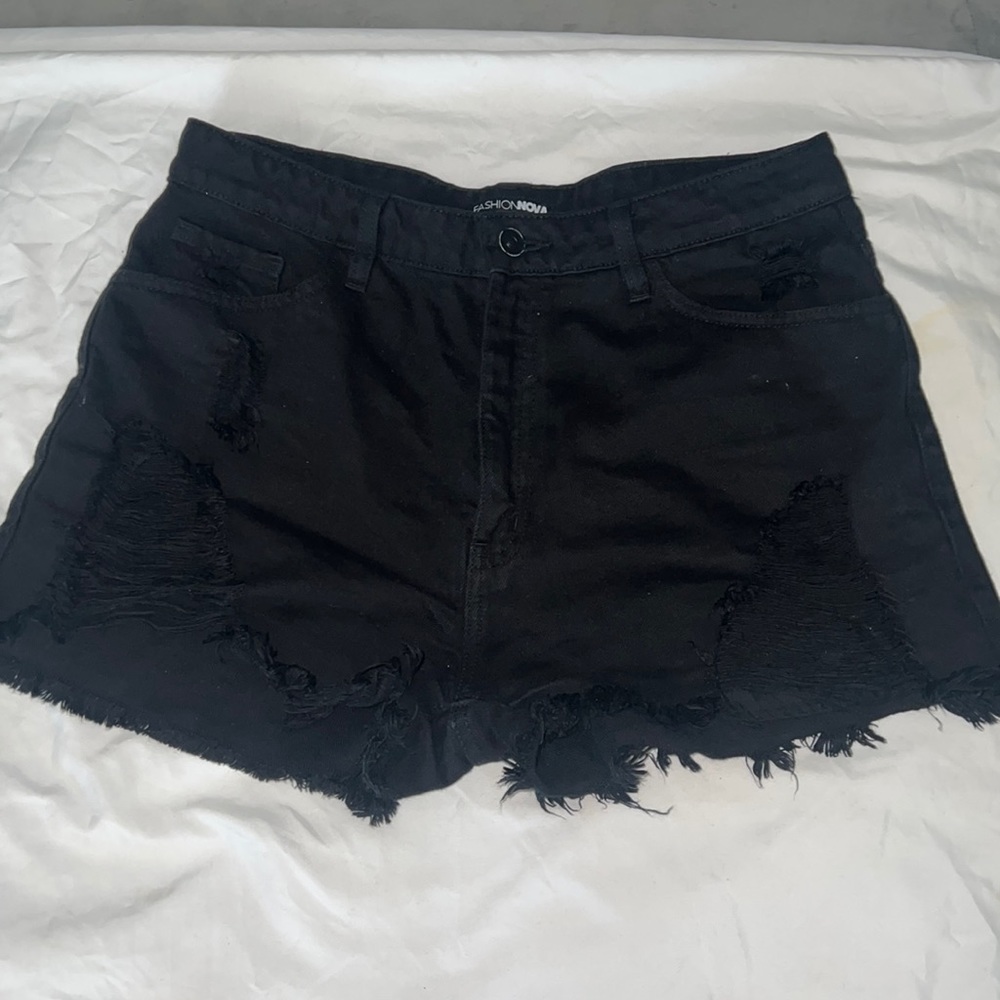 Fashion nova cut off shorts